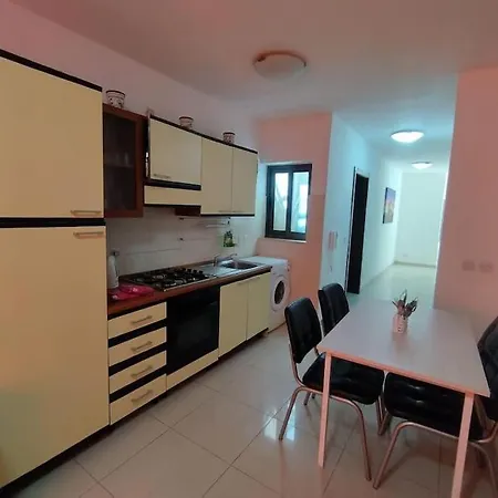 New, Beautiful, Seaside Penthouse Apartman